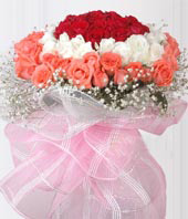 Kiss Love - 77 roses bouquet