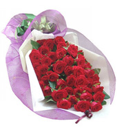 sending 36 Red Roses China