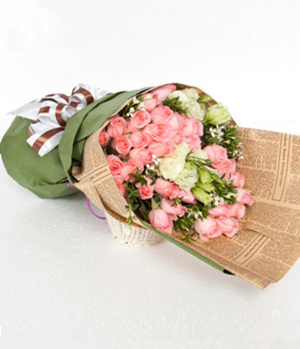 send 33 pink roses hand bouquet in China