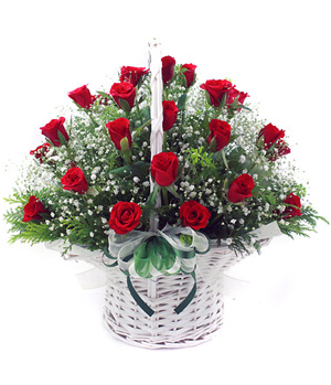 China Florist - Beautiful Rose Basket